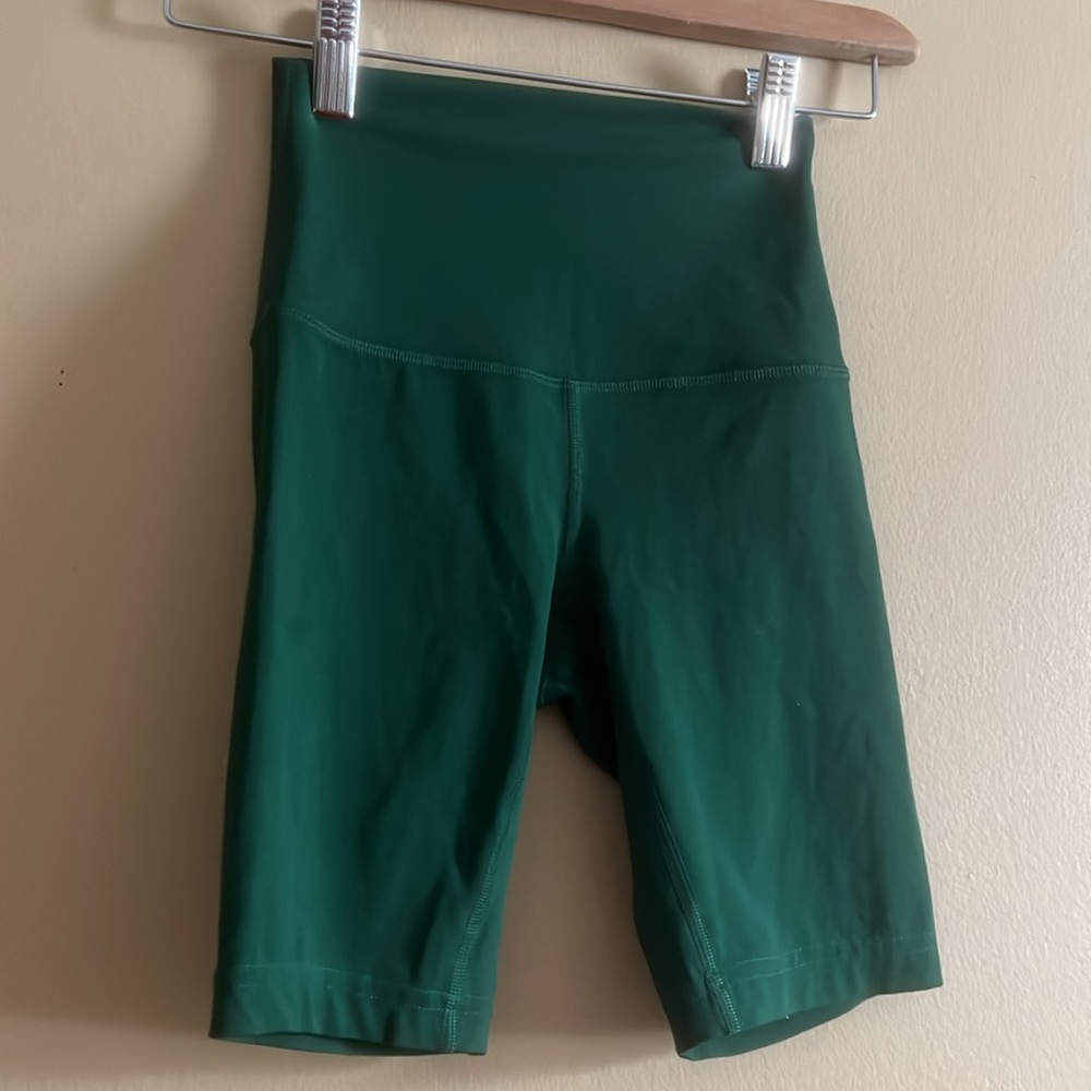 6” lululemon short